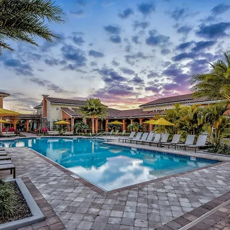 Entire Apartment King Bed, Pet-Friendly, 15 Min To Disney, Resort Style Amenities!